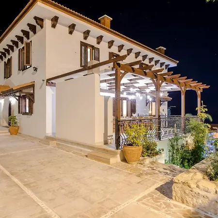 Βίλα 4 Bedroom Luxury 1210 *