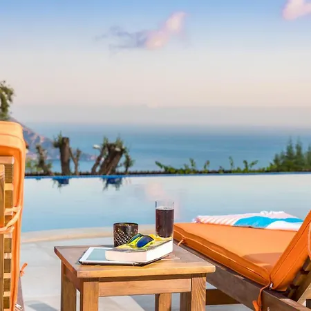 4 Bedroom Luxury 1210 * Καλκάν