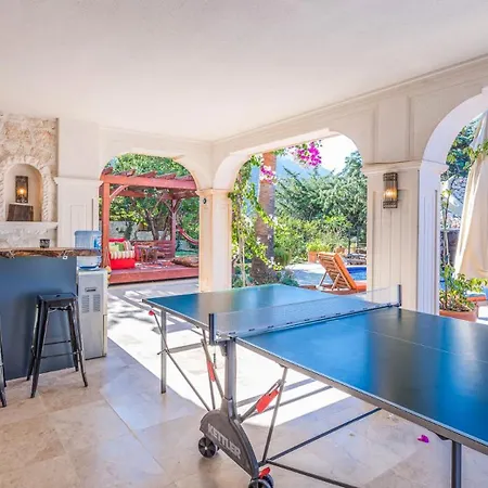 Βίλα 4 Bedroom Luxury 1210